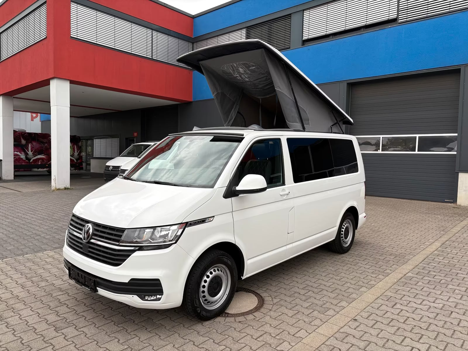 Volkswagen T6.1 Camper 2.0 TDI 150PS unfallfrei | Wohnmobil mit Hubdach Schlafdach, PDC, Rückfahrkamera | Campervan Umbau 5 Sitzer | VW