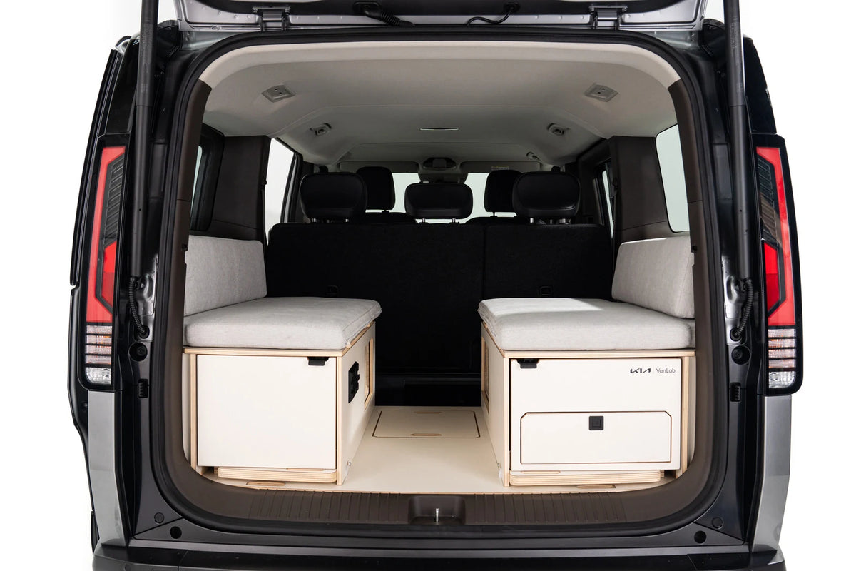 VanLab Camping-Kit für Kia PV5 Passenger: herausnehmbare Campingbox mit Sitzgruppe, Bett & Küchenmodul, Einbau in Mönchengladbach